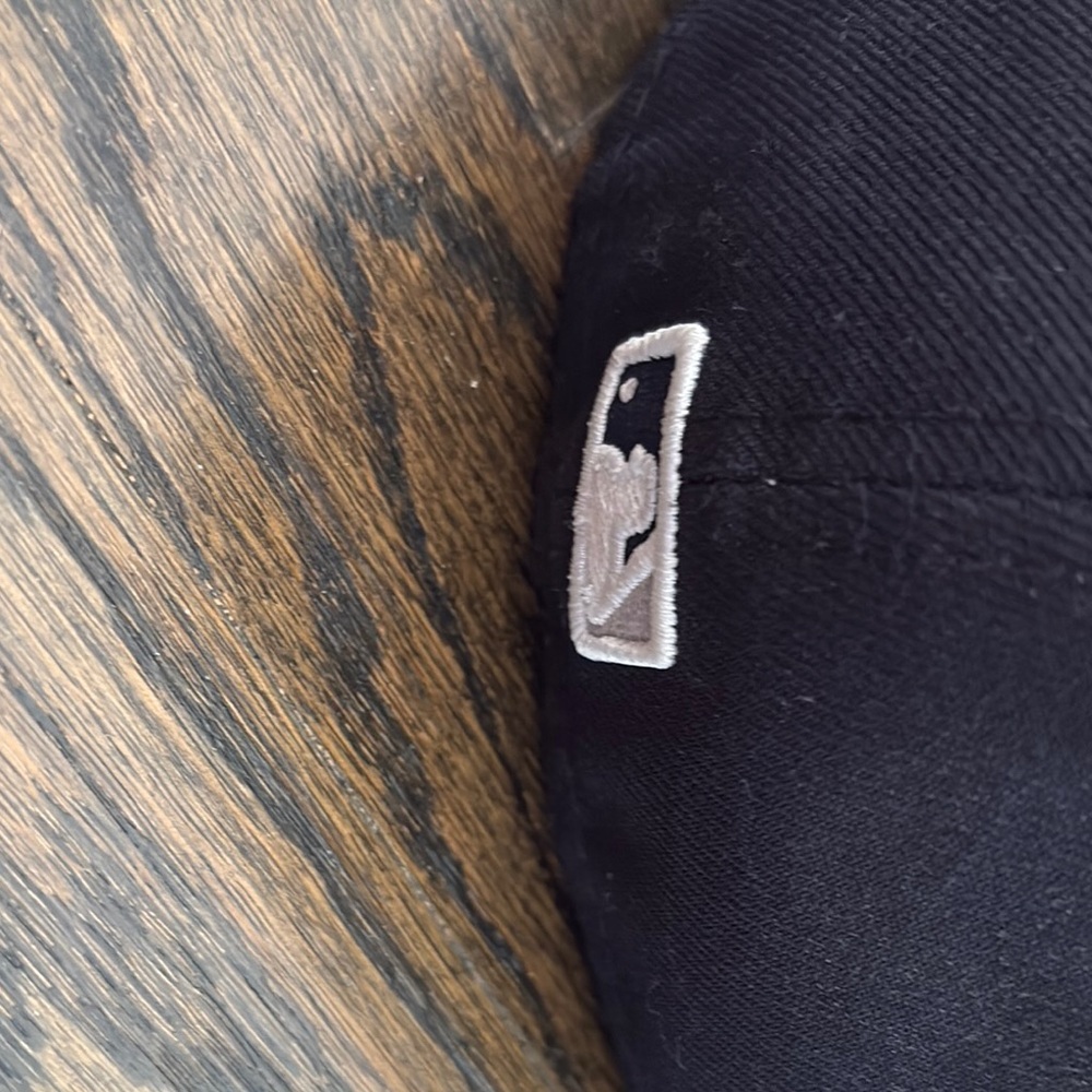 Men’s NWT On Field 59Fifty Navy Blue NY Fitted Baseball Cap- size 7 1/4 - Picture 4 of 6